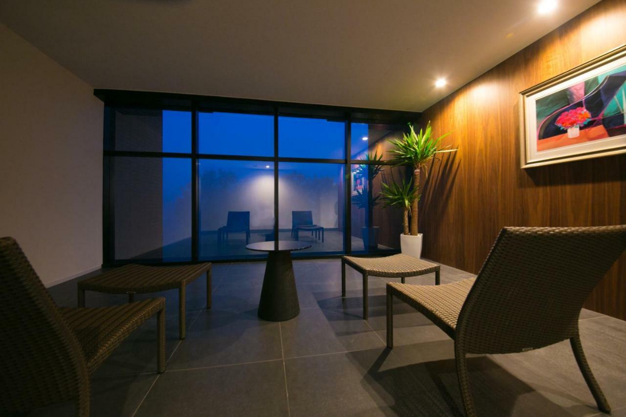 The Guernsey Hotel & Resort Taketa Exterior photo